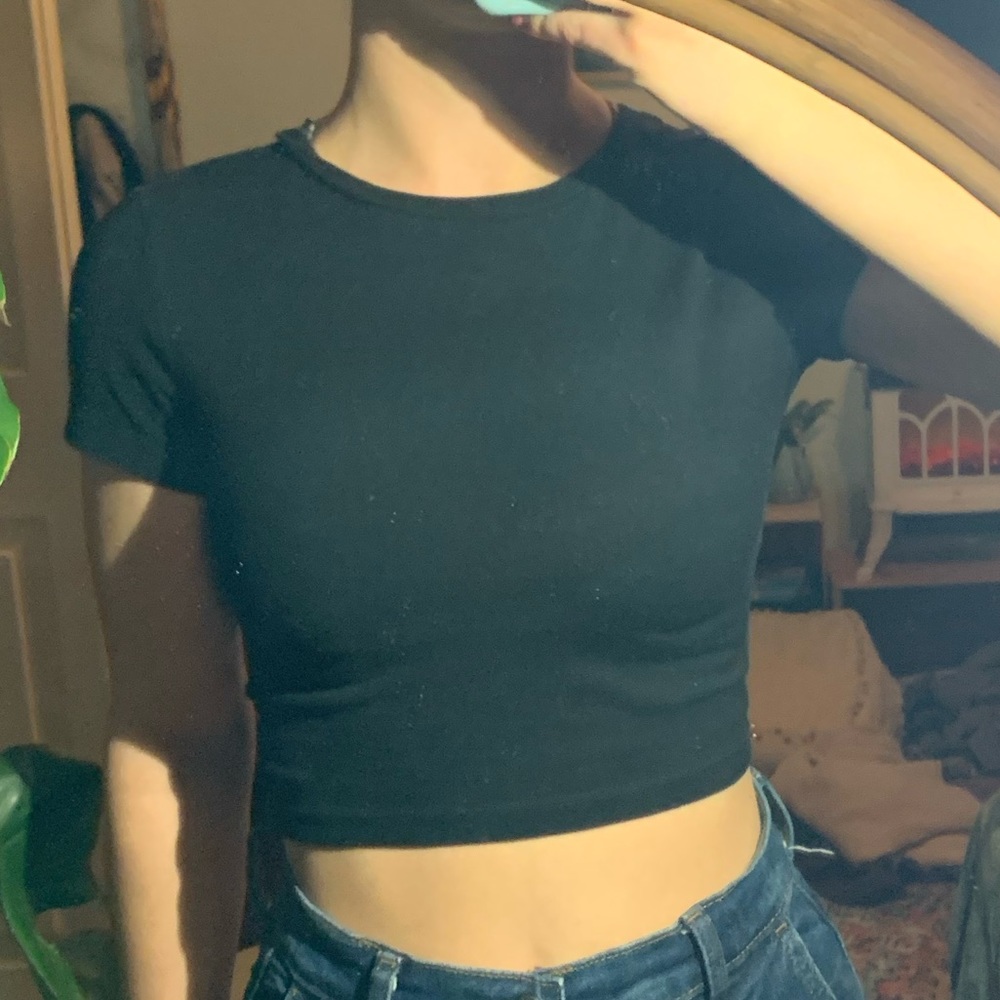 Wild fable cropped black shirt